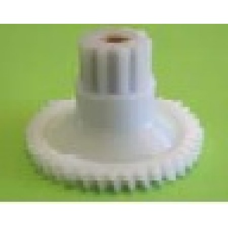 Ingranaggio di ricambio in nylon per motore affettatrice RGV Ausonia 190/220-044